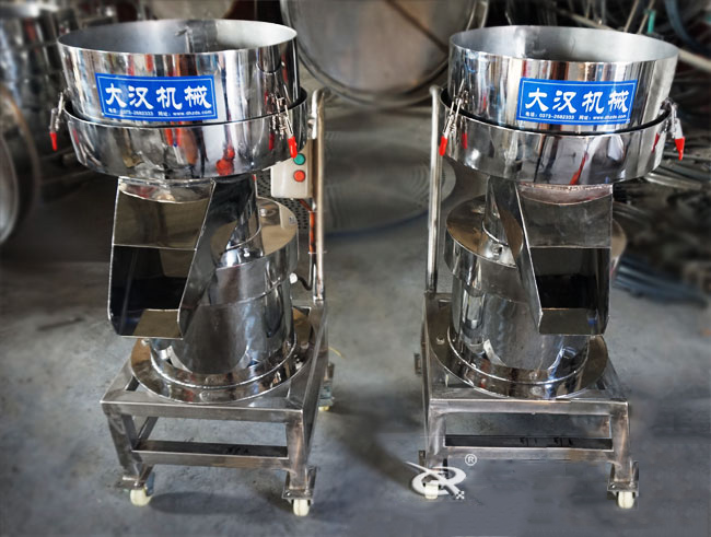450型過(guò)濾篩機(jī)實(shí)拍：?jiǎn)螌舆^(guò)濾篩過(guò)濾，多用于液體物料的使用。